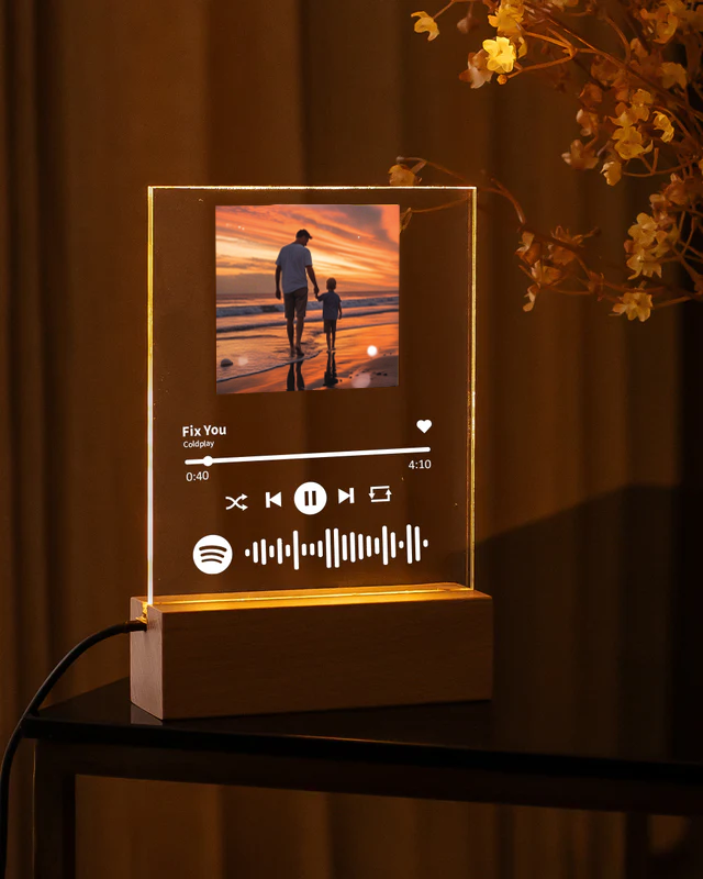 Personalized Spotify Song & Photo LED Lamp