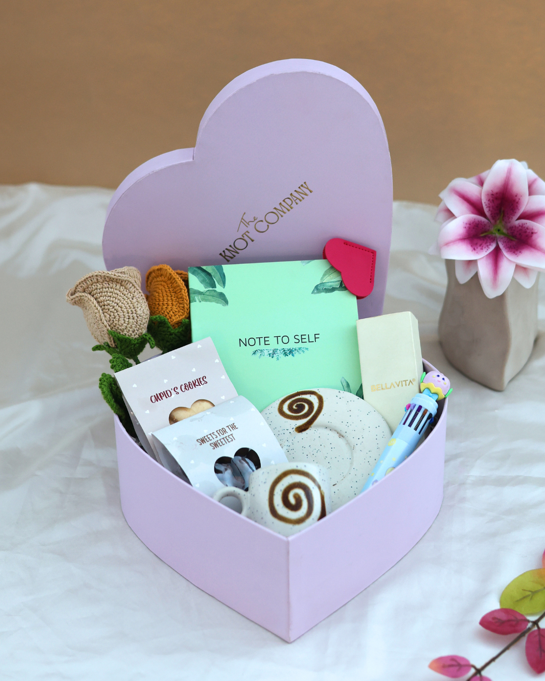 A Hamper Touched with Charm