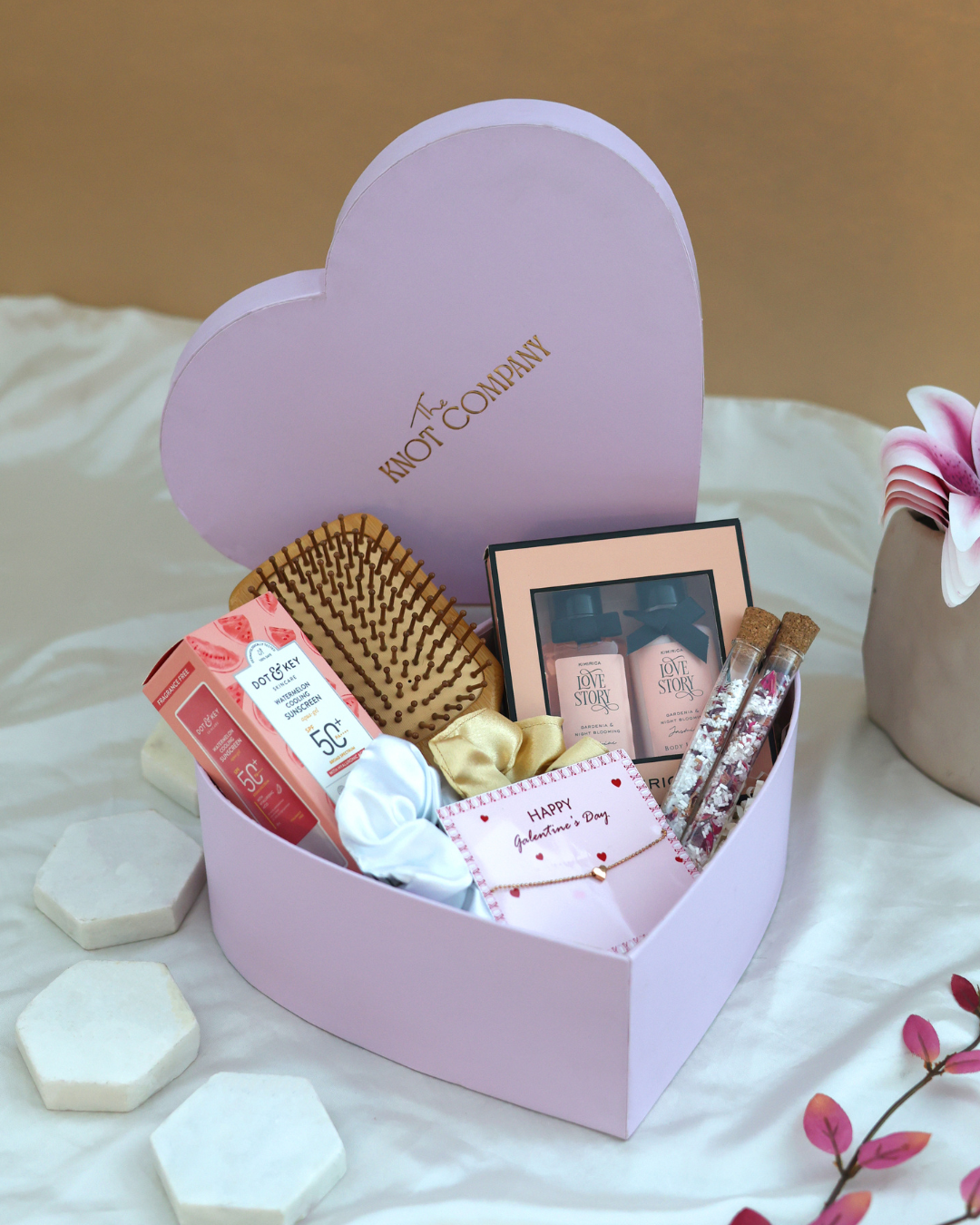 Valentine Care Love Hamper